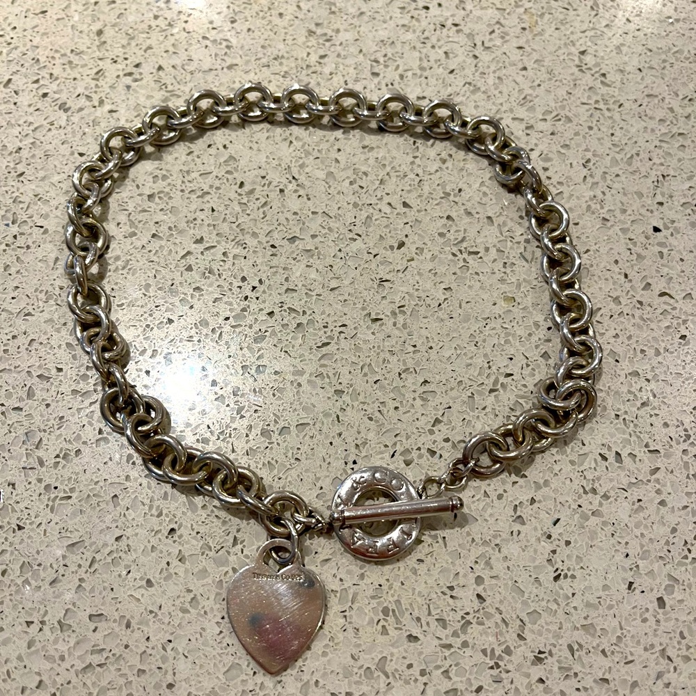Return to Tiffany sterling silver necklace, authentic.